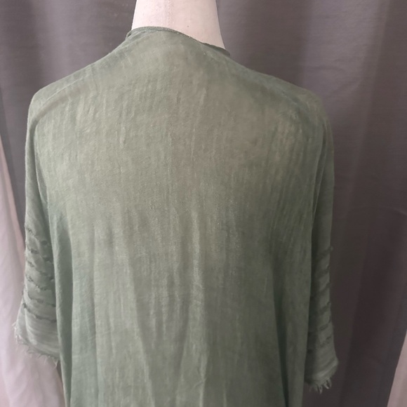 4 Open-Front Kimonos - Picture 3 of 16